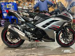 カワサキ　Ｎｉｎｊａ　２５０・タイヤ前後新品・ＬＥＤヘッドライト・スモークスクリーン・ＥＴＣ・ＵＳＢポート・フェンダーレス