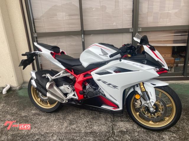 ＣＢＲ２５０ＲＲ　２０２２年モデル　グリップヒーター　クイックシフター