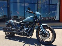 ＨＡＲＬＥＹ−ＤＡＶＩＤＳＯＮ　ＦＸＬＲＳ　ソフテイル　ローライダーＳ　認定中古車　１人乗り登録