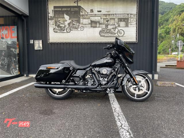 ＦＬＨＸ　ストリートグライド　ブラックボディ　認定中古車　メーカー保証付き　純正バーガード　サドルバッグガード付き