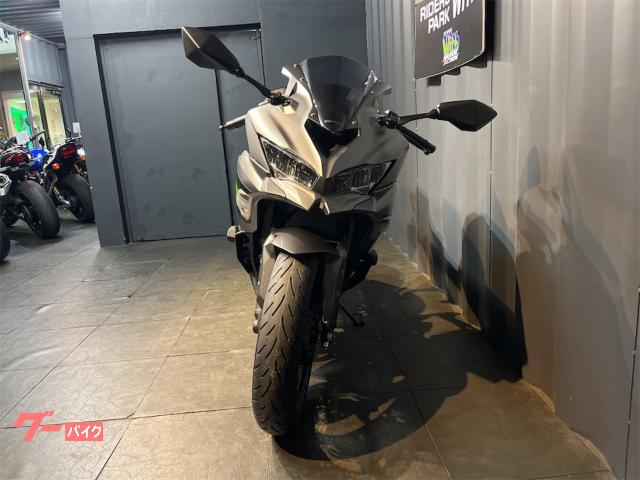 カワサキ Ninja ZX－25R SE クイックシフター フレーム