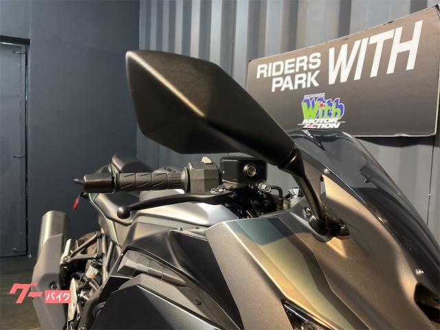 カワサキ Ninja ZX－4R SE フルノーマル クイックシフター
