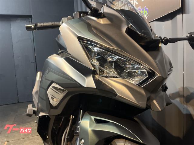カワサキ Ninja ZX－4R SE フルノーマル クイックシフター
