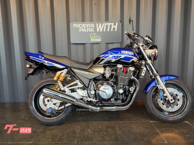 ＸＪＲ１３００　Ｋファクトリー　スプロケカバー　クラッチレリーズ　レーシングプロテクター　２０００年モデル