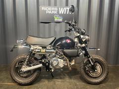 ホンダ　モンキー１２５　クロック＆ギアポジションメーター　ヨシムラ　フルエキ　グリップヒーター　２０２４年モデル
