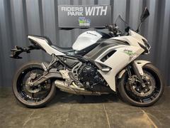 カワサキ　Ｎｉｎｊａ　６５０　大型ウインドシールド　グリップヒーター　ＥＴＣ２．０標準装備　２０２０年モデル