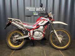 ヤマハ　セロー２５０　ファイナルエディション　スクリーン　ハンドガード　キャリア　アンダーガード　２０２０年モデル