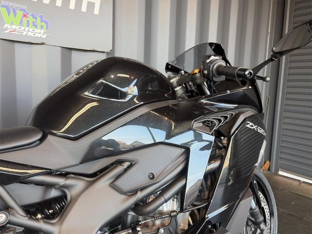 カワサキ Ninja ZX－25R SE クイックシフター