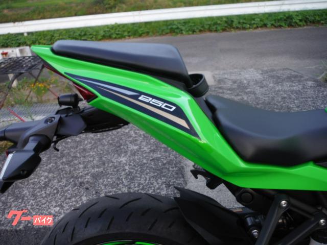 カワサキ Ninja ZX－25R SE ETC2．0 ドラレコ