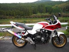 ホンダ　ＣＢ１３００Ｓｕｐｅｒ　ボルドール　２０１０モデル　ＡＢＳ　ＥＴＣ　モリワキマフラー　フェンダーレス