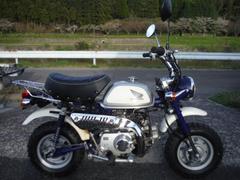 ホンダ　モンキー　２０１１モデル　ＦＩ　前後タイヤ新品　ノーマルコンデション
