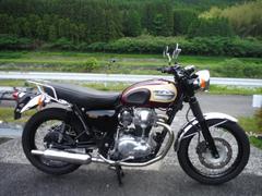 カワサキ　Ｗ６５０　１９９９モデル　ＢＥＥＴナサートキャプトンマフラー　キャリヤ