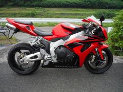 ホンダ　ＣＢＲ１０００ＲＲ　２００７モデル　逆車用ＥＣＵ装着　ＥＴＣ　フェンダーレス