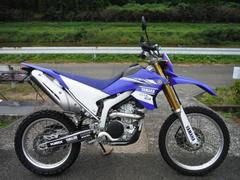 ヤマハ　ＷＲ２５０Ｒ　２０１７モデル　ＵＳＢ　フェンダーレス