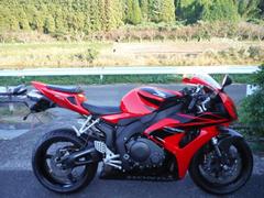 ホンダ　ＣＢＲ１０００ＲＲ　２００７モデル　マフラー　フェンダーレス　フロントフェンダー
