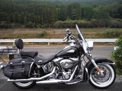 ＨＡＲＬＥＹ−ＤＡＶＩＤＳＯＮ　ＦＬＳＴＣ　ヘリテイジソフテイルクラシック　２０１５モデル　バックギヤ　グリップヒーター　ＥＴＣ　ナビ　ＬＥＤライト　ＬＥＤテール