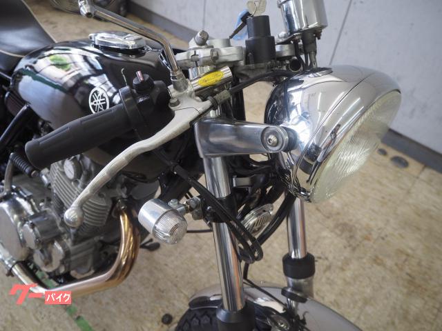 ヤマハ SR400 セパハン・カフェカスタム｜（株）ブラウニー