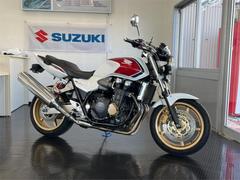 ホンダ　ＣＢ１３００Ｓｕｐｅｒ　ＦｏｕｒＥＴＣ、グリップヒーターメッシュホース付