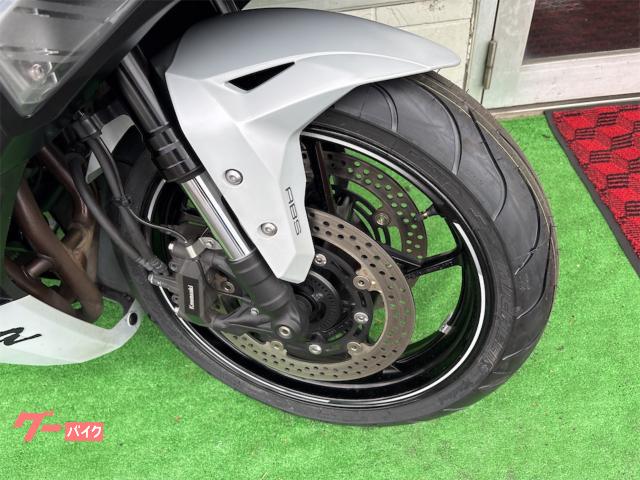 カワサキ Ninja ZX－4R SE エンジンスライダー マルチバー