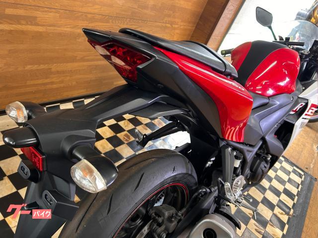 879.　動画あり　ヤマハ　YZF-R25  RG10J  バイク　250cc  車体 YAMAHA YZF-R25 RG10J Movistar Yamaha MotoGP Edition - ヤマハ YZF
