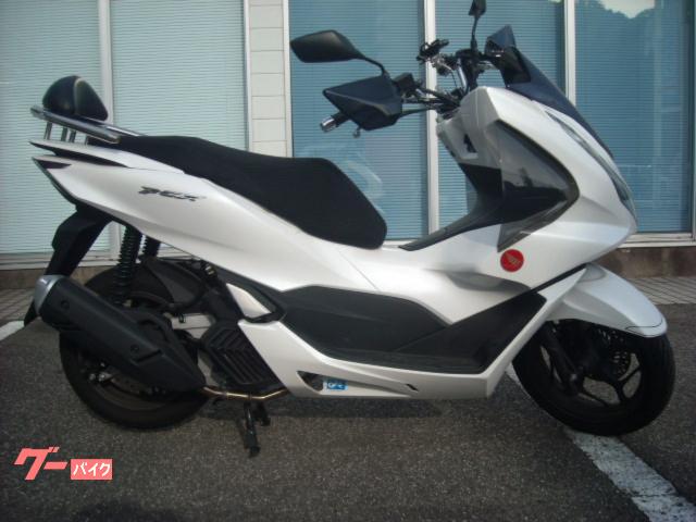 ＰＣＸ　タンデムバー・ナックルガード・サイドバイザー・シートカバー・スマホホルダー付