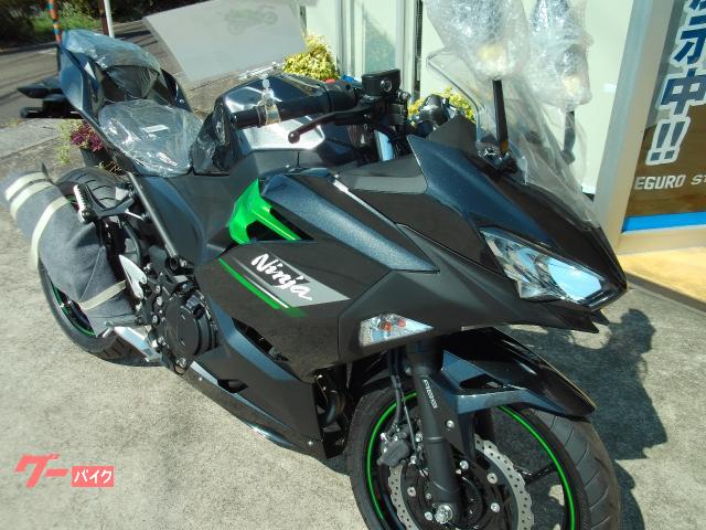 ninja250タンク EX250Y メタリックカーボングレー カワサキ、『Ninja400』『Ninja250』の2024年モデルを9月15日