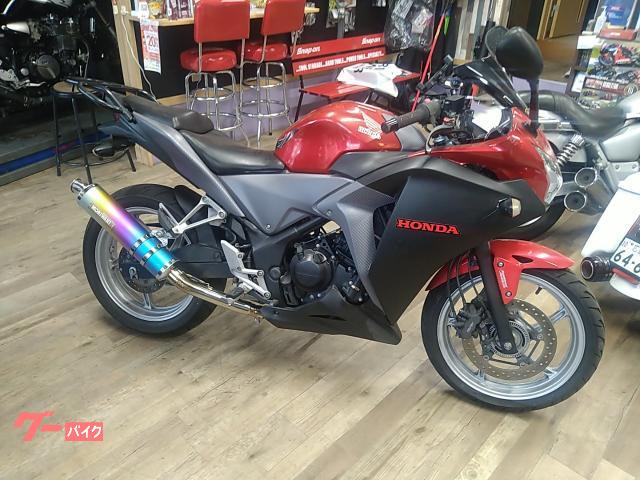 ＣＢＲ２５０Ｒ　マフラーカスタム　リアキャリア付き