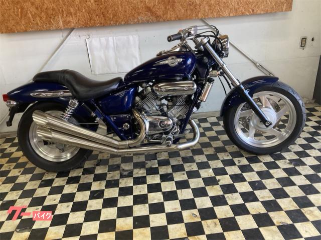 Ｖ−ＴＷＩＮ　ＭＡＧＮＡ　社外マフラー　ハンドル　ウインカー