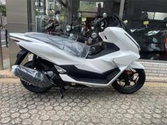ホンダ　ＰＣＸ１２５　２０２５年式最新型パールスノーフレークホワイト