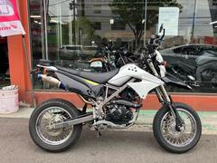 カワサキ　Ｄトラッカー１２５　ＢＥＡＭＳマフラー付き