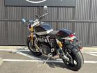 スピードツイン1200RS／サファイアブラック