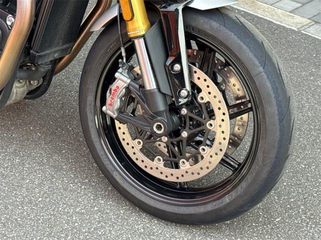 スピードツイン1200RS／サファイアブラック