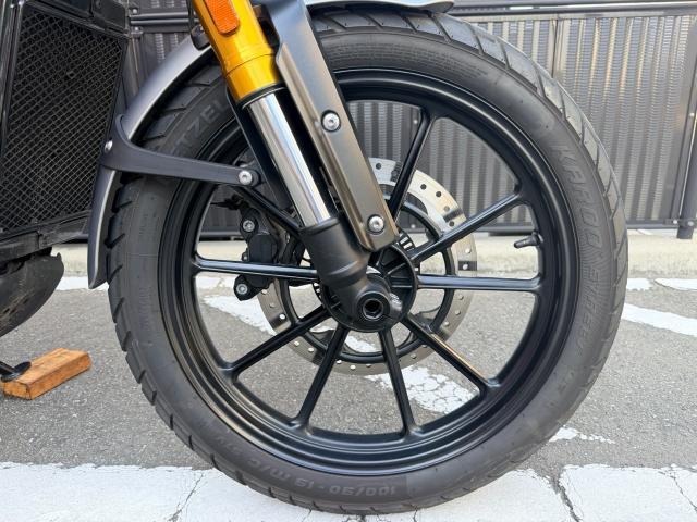 スクランブラー400X