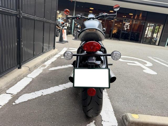 ボンネビル ボバー