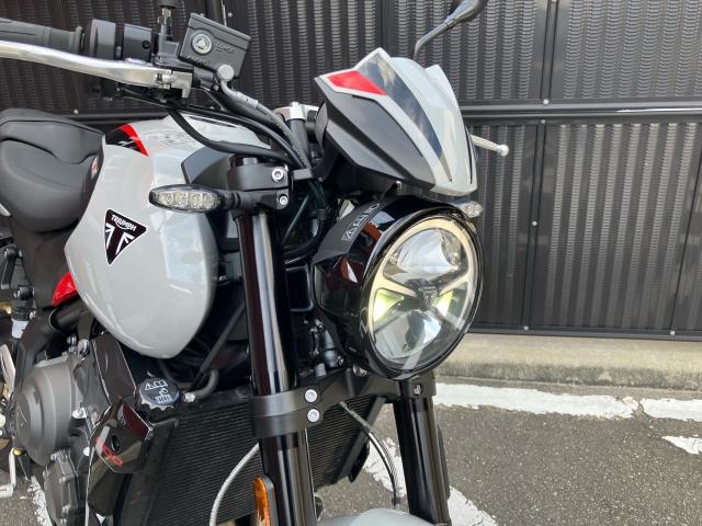 トライデント800