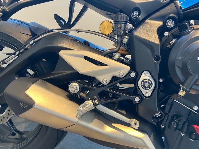 ストリートトリプル765RS