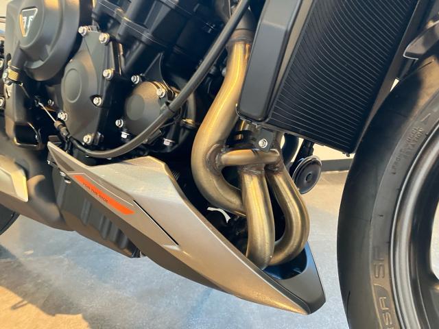 ストリートトリプル765RS