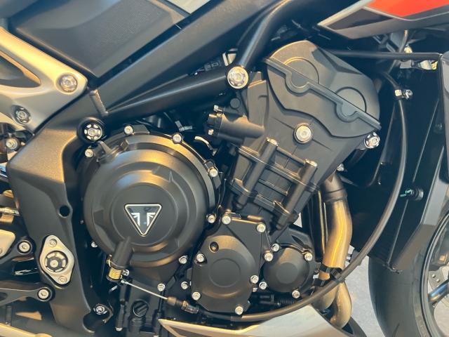 ストリートトリプル765RS