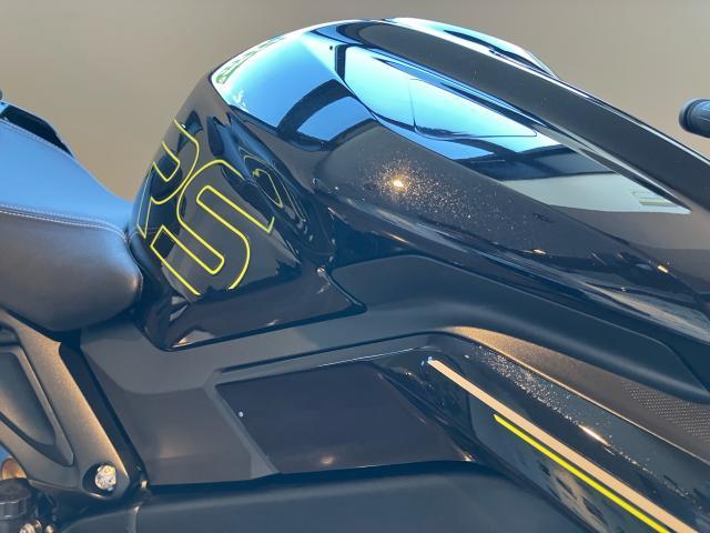 ストリートトリプル765RS