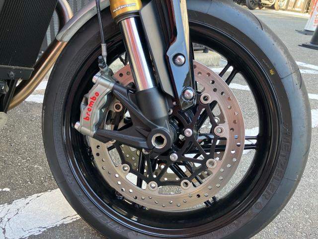 スピードツイン1200RS
