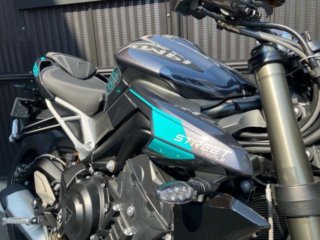 ストリートトリプル765RS