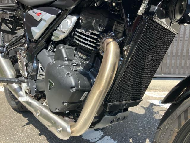 スラクストン400