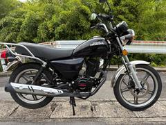 ホンダ　ＬＹ１２５Ｆｉバッテリ、エンジンオイル、プラグ新品交換