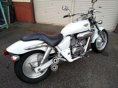 ホンダ　Ｖ−ＴＷＩＮ　ＭＡＧＮＡ　タイプＳ　パールクリスタルホワイト　前後ディッシュホイール