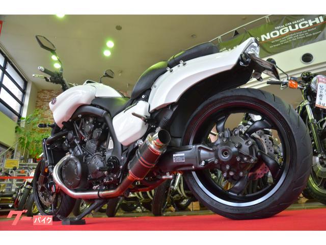 ヤマハ ＶＭＡＸ１７００本物逆車フルパワー２００馬力フルカスタム カーボンＳＯマフラー他 カスタムパールII｜Ｋ－ＳＰＥＣ 久留米本店  （株）野口自動車｜新車・中古バイクなら【グーバイク】