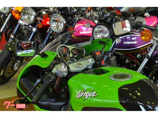 カワサキ Ｎｉｎｊａ ＺＸ－７Ｒ 逆車カナダ仕様フルパワーライト 