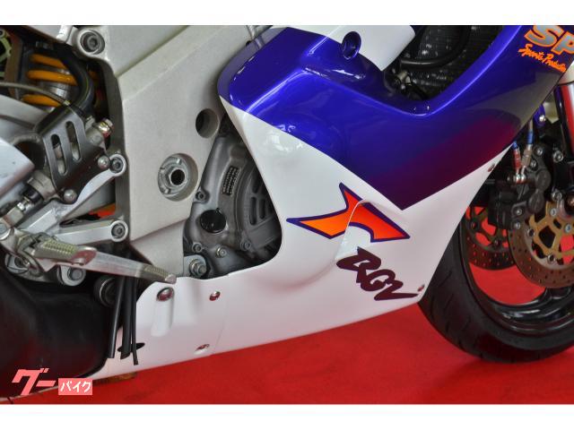 スズキ ＲＧＶ２５０ガンマ ＳＰ １９９６年 ＶＪ２３Ａ スガヤチャンバー オーリンズショック  湾曲スイングアーム挟み角７０°Ｖ型エンジン｜Ｋ－ＳＰＥＣ 久留米本店 （株）野口自動車｜新車・中古バイクなら【グーバイク】