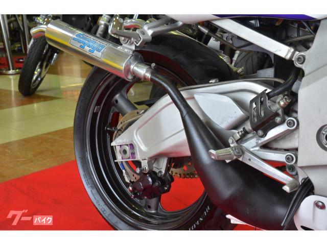 スズキ ＲＧＶ２５０ガンマ ＳＰ １９９６年 ＶＪ２３Ａ スガヤチャンバー オーリンズショック 湾曲スイングアーム挟み角７０°Ｖ型エンジン｜Ｋ－ＳＰＥＣ  久留米本店 （株）野口自動車｜新車・中古バイクなら【グーバイク】