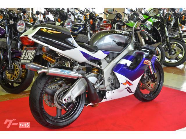 スズキ ＲＧＶ２５０ガンマ ＳＰ １９９６年 ＶＪ２３Ａ スガヤチャンバー オーリンズショック  湾曲スイングアーム挟み角７０°Ｖ型エンジン｜Ｋ－ＳＰＥＣ 久留米本店 （株）野口自動車｜新車・中古バイクなら【グーバイク】