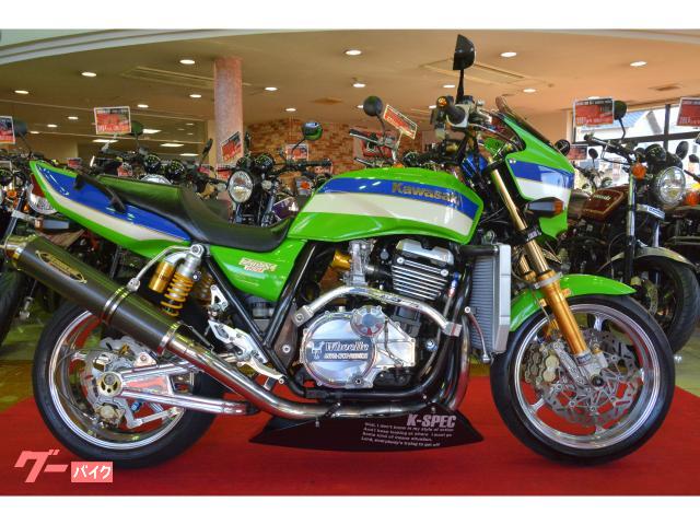 ZRX1100 フルカーボンZ2仕様 豪華カスタム多数 カスタムピープルにも掲載されました - バイク